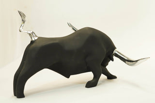RAGING BULL STATUE