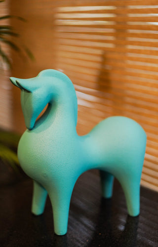 ABSTRACT HORSE FIGRUINE