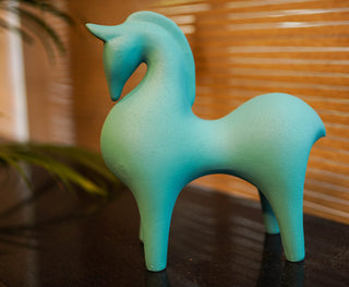 ABSTRACT HORSE FIGRUINE
