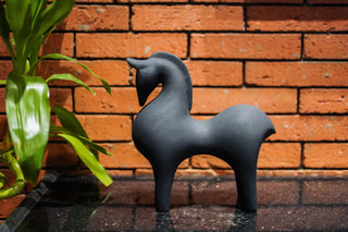 ABSTRACT HORSE FIGRUINE