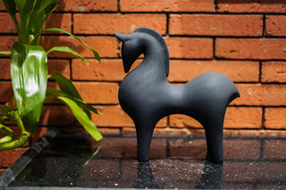 ABSTRACT HORSE FIGRUINE