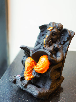 ROCKING CHAIR  GANESHA STATUE