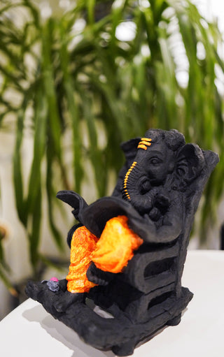 ROCKING CHAIR  GANESHA STATUE