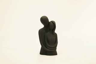 ABSTRACT COUPLE STATUE