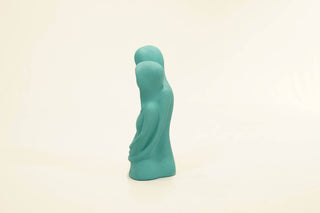 ABSTRACT COUPLE STATUE