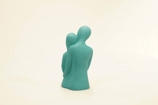 ABSTRACT COUPLE STATUE