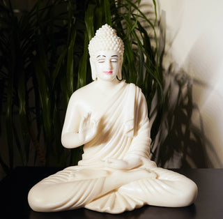 SITTING BUDDHA STATUE