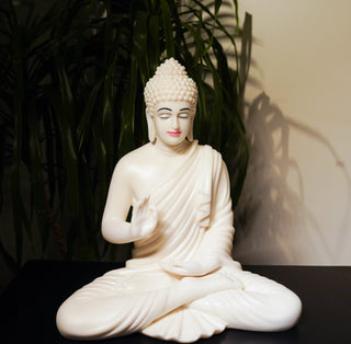 SITTING BUDDHA STATUE