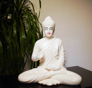 SITTING BUDDHA STATUE