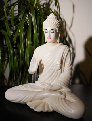 SITTING BUDDHA STATUE