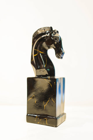 HORSE BUST FIGURINE