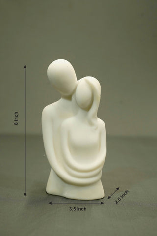 ABSTRACT COUPLE STATUE